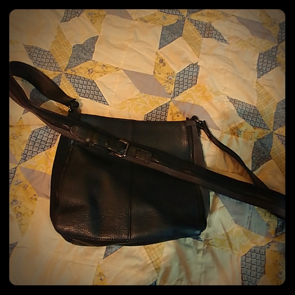 GUC SONDRA ROBERT NAVY/GRAY CROSSBODY